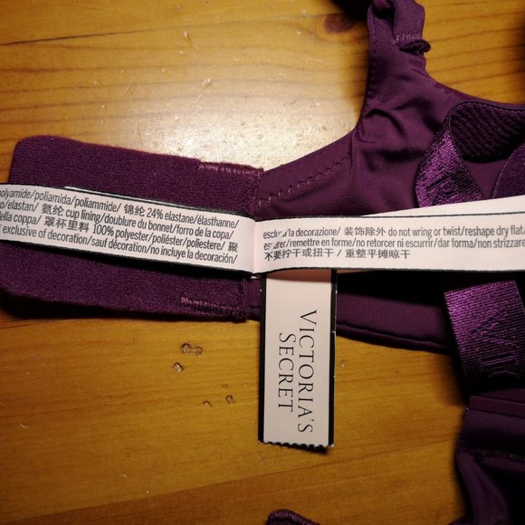 Victoria Secret T-Shirt Wireless Bra - Picture 6 of 6